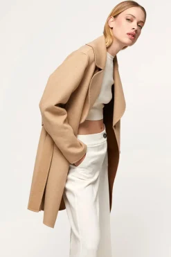 Beige cashmere coat