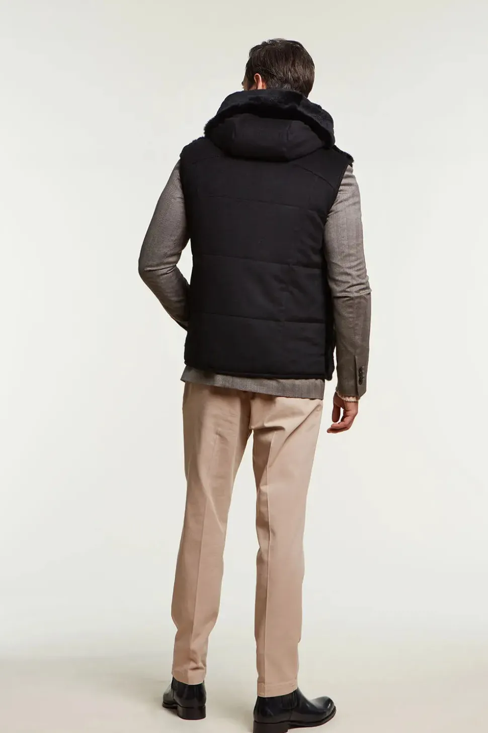 Black fur vest men