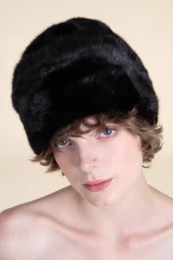Black mink fur hat