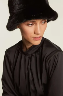 Black mink hat