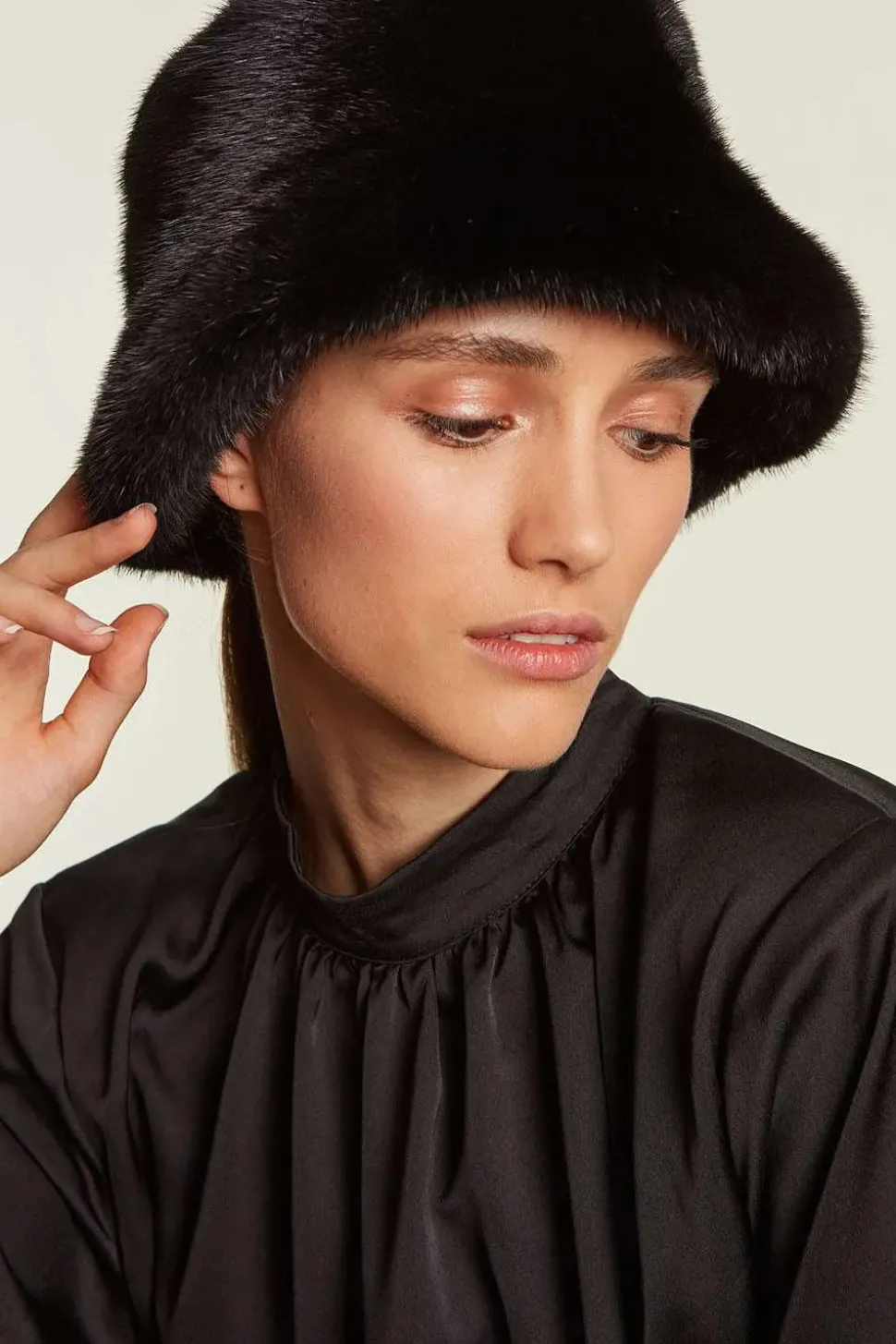 Black mink hat