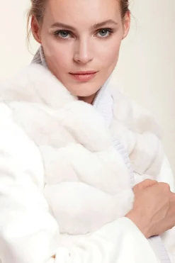 Cashmere coat and chinchilla fur