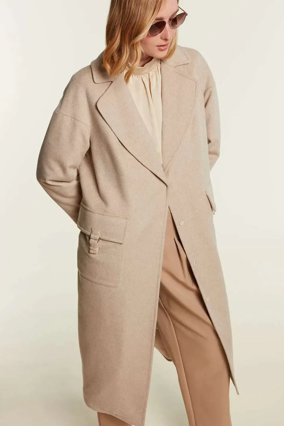 Coat with chinchilla fur collar