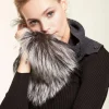 Collar in fox and wool