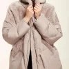 Hood puffer jacket with sheepskin