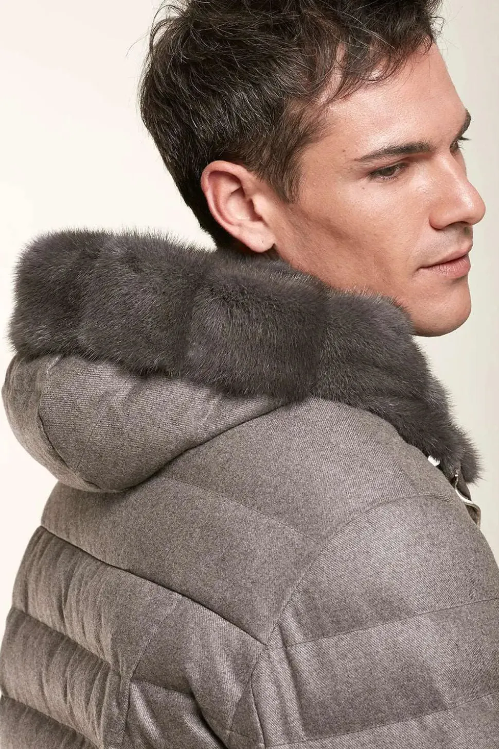 Hooded cashmere jacket