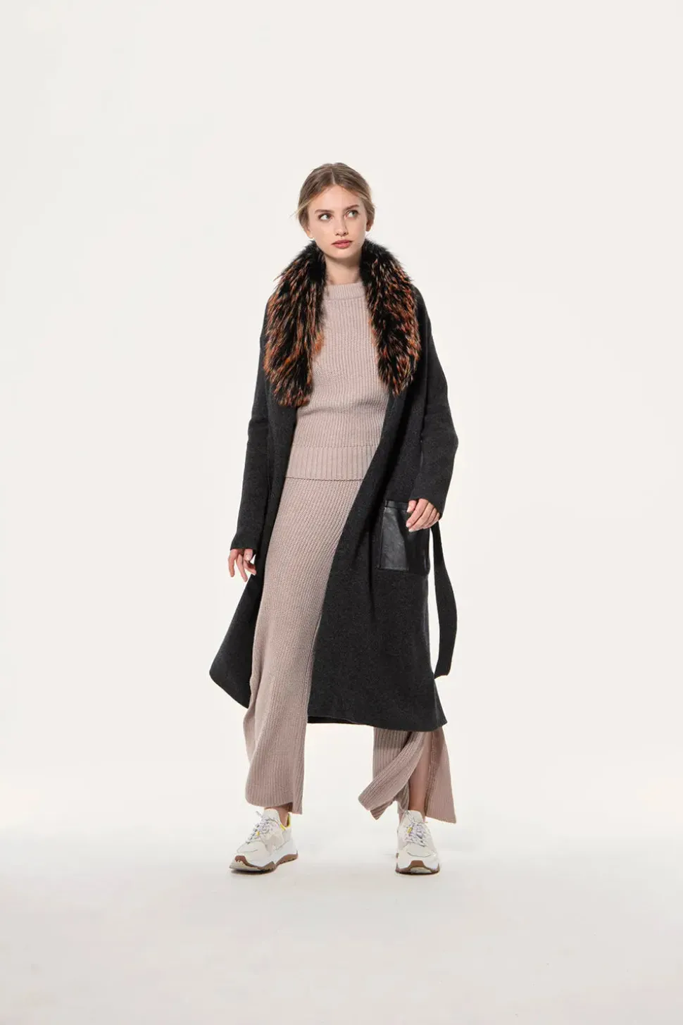 Knitted coat with fox