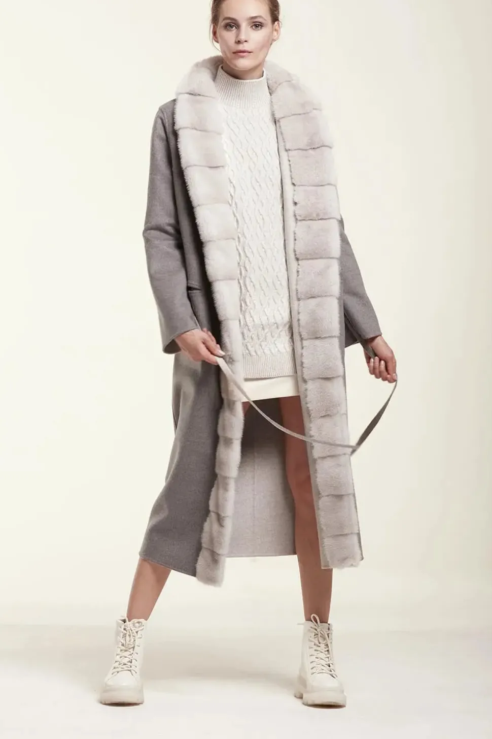Long cashmere double coat with fur