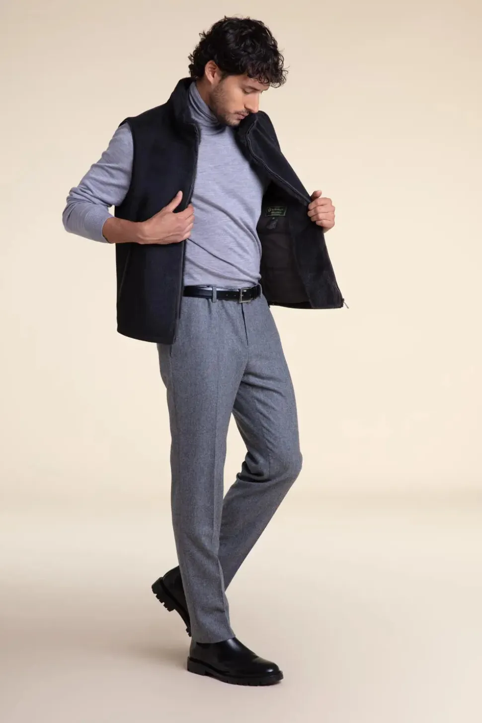Men vest with fur