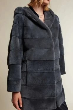 Mink coat with sheared and not sheared mink