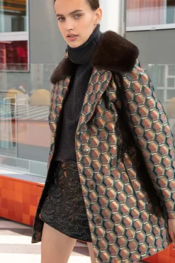 Padded coat with fur collar