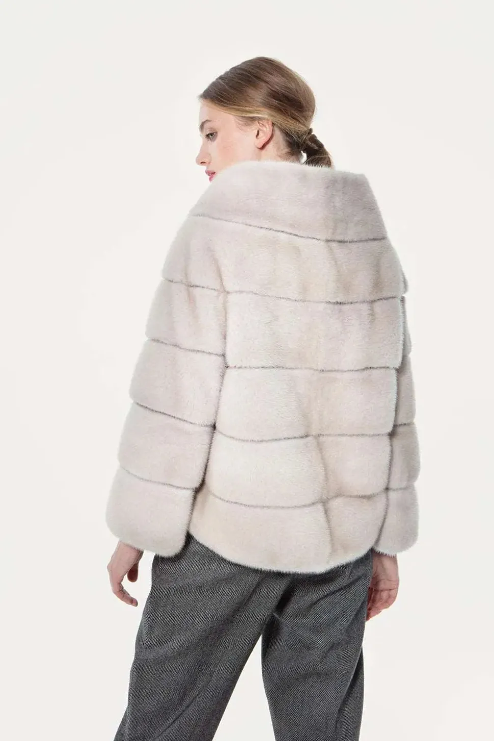 Short jacket in pearl mink
