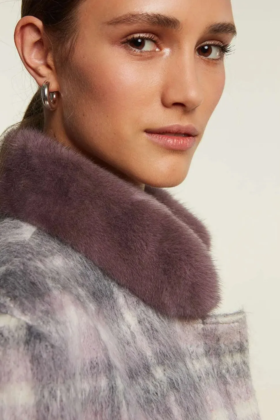 Womens jacket with mink fur collar