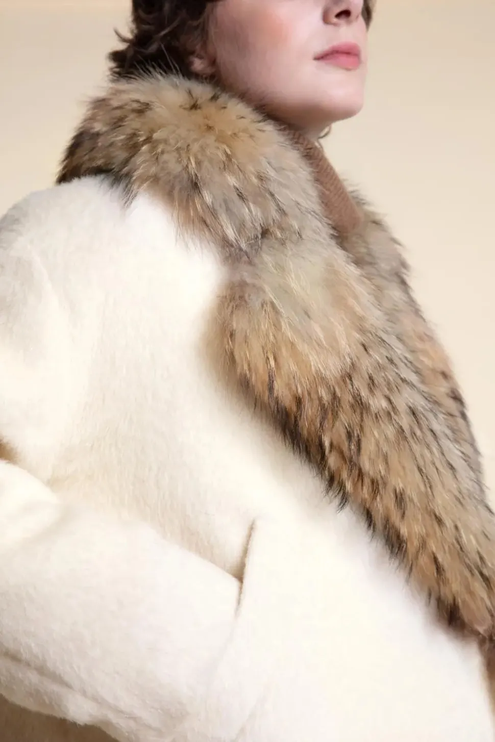 Wool coat with fur