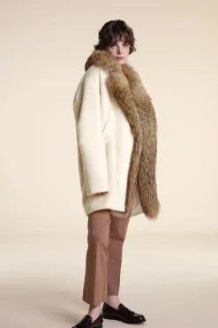 Wool coat with fur